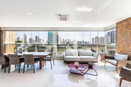 Apartamento à venda com 4 quartos, 227m² em Vila Gomes Cardim, São Paulo