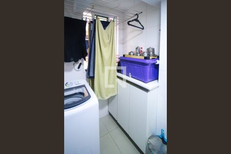 Apartamento à venda com 75m², 2 quartos e sem vagaÁrea de Serviço