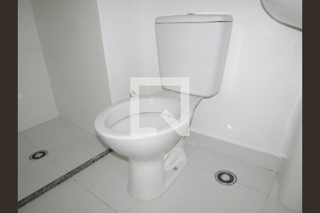 Apartamento à venda com 33m², 2 quartos e sem vagaBanheiro - Privada