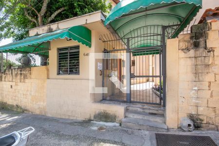Fachada de apartamento para alugar com 2 quartos, 54m² em Padroeira, Osasco
