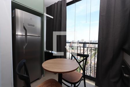 Studio para alugar com 28m², 1 quarto e sem vagaStudio - Mesa de Almoço