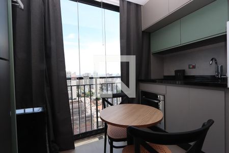 Studio para alugar com 28m², 1 quarto e sem vagaStudio - Mesa de Almoço