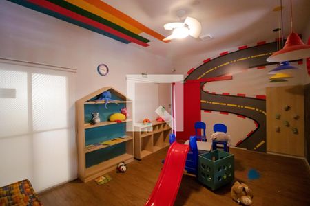 Apartamento à venda com 200m², 2 quartos e 2 vagas Apartamento à venda com 200m², 2 quartos e 2 vagasÁrea comum -Brinquedoteca