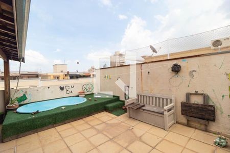 Apartamento à venda com 200m², 2 quartos e 2 vagas Apartamento à venda com 200m², 2 quartos e 2 vagasTerraço