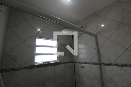 Casa à venda com 328m², 4 quartos e sem vagaBanheiro da suíte 1