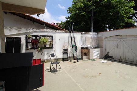 Casa à venda com 328m², 4 quartos e sem vagaGaragem