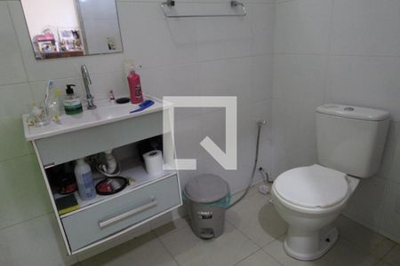 Casa à venda com 328m², 4 quartos e sem vagaBanheiro da suíte 3