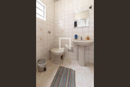 Casa à venda com 240m², 6 quartos e 1 vagaBanheiro Social