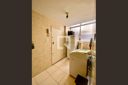 Apartamento à venda com 60m², 2 quartos e sem vagaÁREA DE SERVIÇO