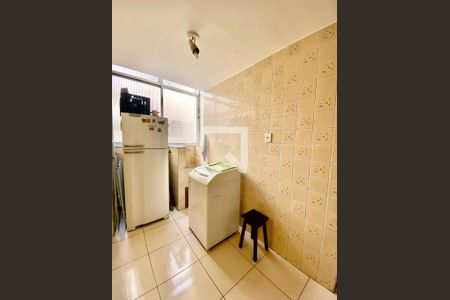 Apartamento à venda com 60m², 2 quartos e sem vagaÁREA DE SERVIÇO