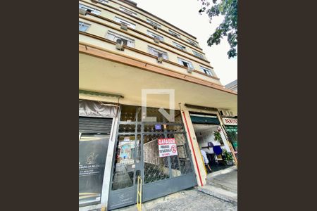 Apartamento à venda com 60m², 2 quartos e sem vagaFACHADA