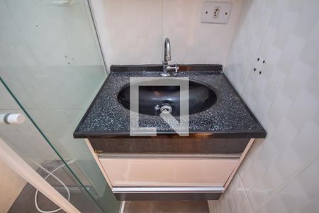 Banheiro de casa para alugar com 1 quarto, 75m² em Jardim Roberto, Osasco