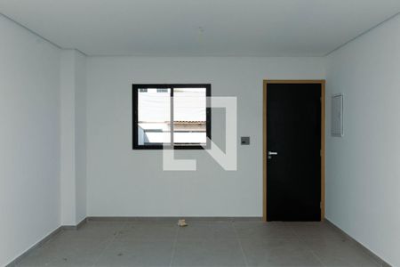 Sala de casa à venda com 3 quartos, 160m² em Vila Nhocuné, São Paulo
