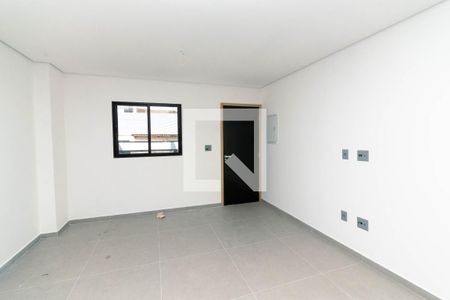 Sala de casa à venda com 3 quartos, 160m² em Vila Nhocuné, São Paulo