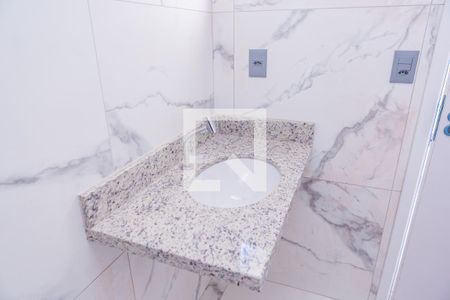 Casa à venda com 164m², 3 quartos e 3 vagas Casa à venda com 164m², 3 quartos e 3 vagasBanheiro do Quarto 3