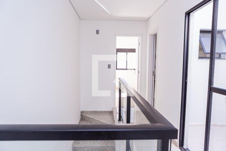 Casa à venda com 164m², 3 quartos e 3 vagas Casa à venda com 164m², 3 quartos e 3 vagasCorredor