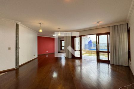 Casa de condomínio à venda com 360m², 3 quartos e 4 vagasSala