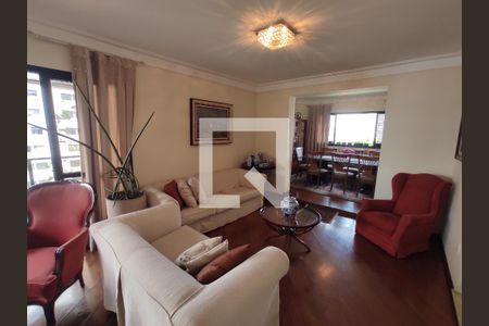 Apartamento à venda com 180m², 3 quartos e 3 vagasSala