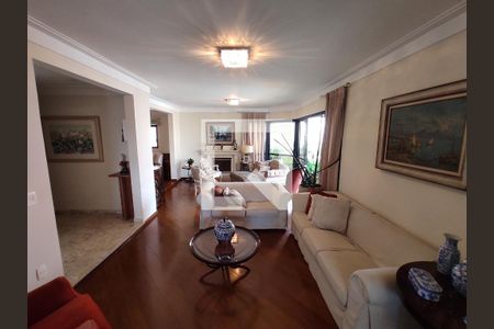 Apartamento à venda com 180m², 3 quartos e 3 vagasSala