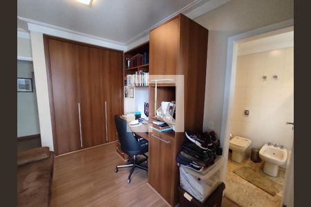Apartamento à venda com 180m², 3 quartos e 3 vagasQuarto 2