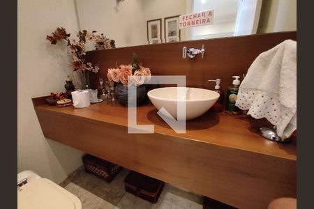 Apartamento à venda com 180m², 3 quartos e 3 vagasLavabo