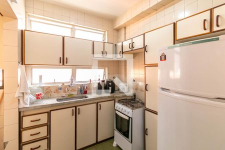 Apartamento à venda com 92m², 3 quartos e 1 vaga Apartamento à venda com 92m², 3 quartos e 1 vagaCozinha e Área de Serviço