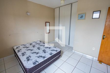 Quarto 1 / 2º andar de casa para alugar com 3 quartos, 110m² em Jaqueline, Belo Horizonte