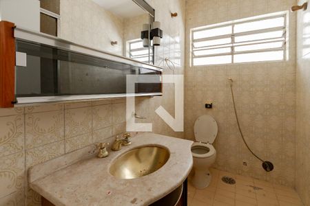 Casa à venda com 121m², 3 quartos e 2 vagasBanheiro