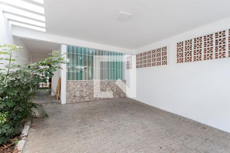 Casa à venda com 121m², 3 quartos e 2 vagasGaragem