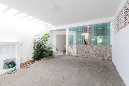 Casa à venda com 121m², 3 quartos e 2 vagasGaragem