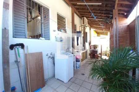 Casa à venda com 200m², 3 quartos e 5 vagasÁrea de Serviço