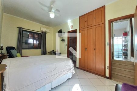 Casa à venda com 200m², 3 quartos e 5 vagasQuarto 3 - Suíte