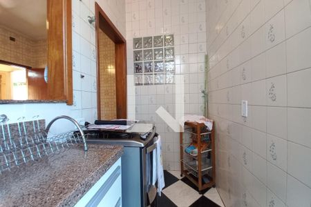 Casa à venda com 200m², 3 quartos e 5 vagasCozinha 
