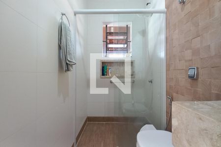 Casa à venda com 200m², 3 quartos e 5 vagasBanheiro da Suíte