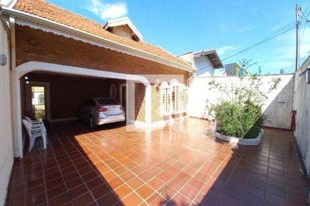 Casa à venda com 200m², 3 quartos e 5 vagasFachada do Prédio