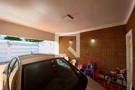 Casa à venda com 200m², 3 quartos e 5 vagasGaragem 