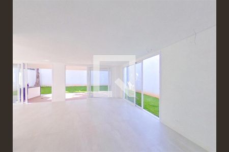 Casa à venda com 4 quartos, 380m² em Jardim Marajoara, São Paulo