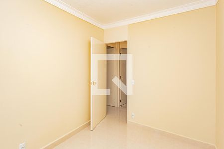 Quarto 1 de apartamento para alugar com 2 quartos, 57m² em Jardim Santa Emilia, São Paulo