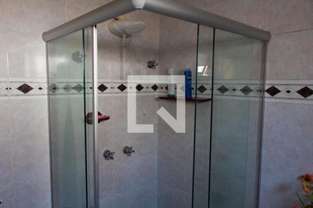 Casa à venda com 250m², 3 quartos e 3 vagasBANHEIRO SOCIAL PISO SUPERIOR