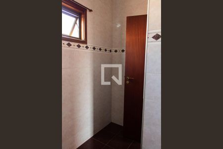 Casa à venda com 250m², 3 quartos e 3 vagasBANHEIRO SOCIAL PISO SUPERIOR