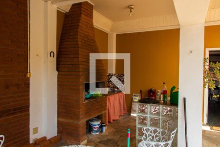 Casa à venda com 250m², 3 quartos e 3 vagasÁREA EXTERNA