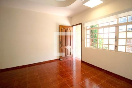 Sala de casa para alugar com 2 quartos, 250m² em Sumaré, São Paulo