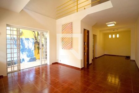 Sala de casa para alugar com 2 quartos, 250m² em Sumaré, São Paulo