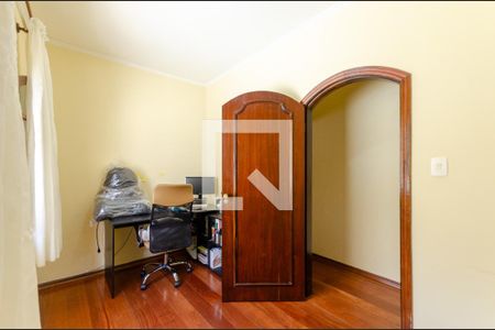 Quarto 1 de casa para alugar com 3 quartos, 220m² em Jardim Libano, São Paulo