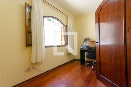 Quarto 1 de casa para alugar com 3 quartos, 220m² em Jardim Libano, São Paulo