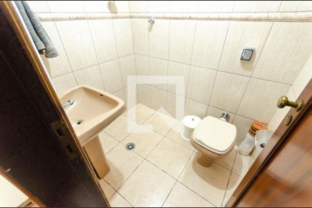 Casa para alugar com 220m², 3 quartos e 4 vagas Casa para alugar com 220m², 3 quartos e 4 vagasBanheiro 2