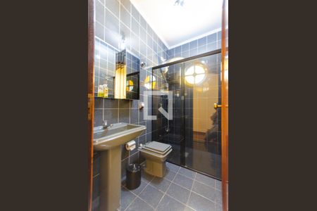 Casa para alugar com 220m², 3 quartos e 4 vagas Casa para alugar com 220m², 3 quartos e 4 vagasBanheiro 1