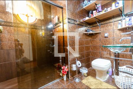 Casa para alugar com 220m², 3 quartos e 4 vagas Casa para alugar com 220m², 3 quartos e 4 vagasBanheiro da Suíte