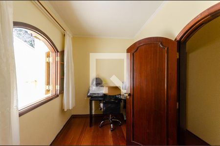 Quarto 1 de casa para alugar com 3 quartos, 220m² em Jardim Libano, São Paulo