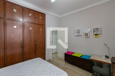 Quarto 2 de casa à venda com 3 quartos, 263m² em Floresta, Belo Horizonte